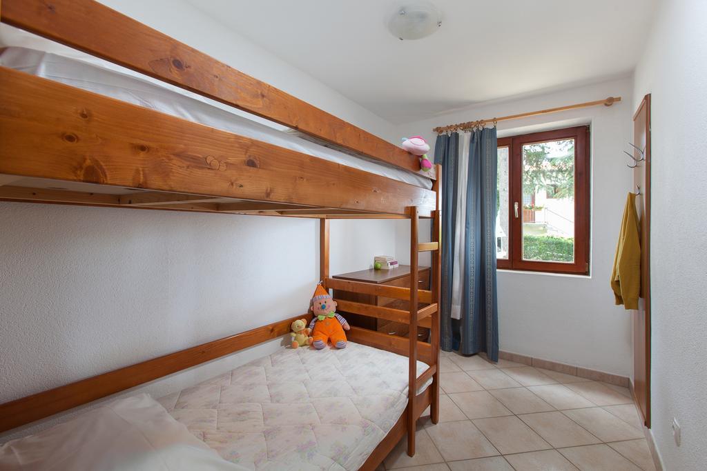 Daila Apartments Novigrad Istria Rum bild