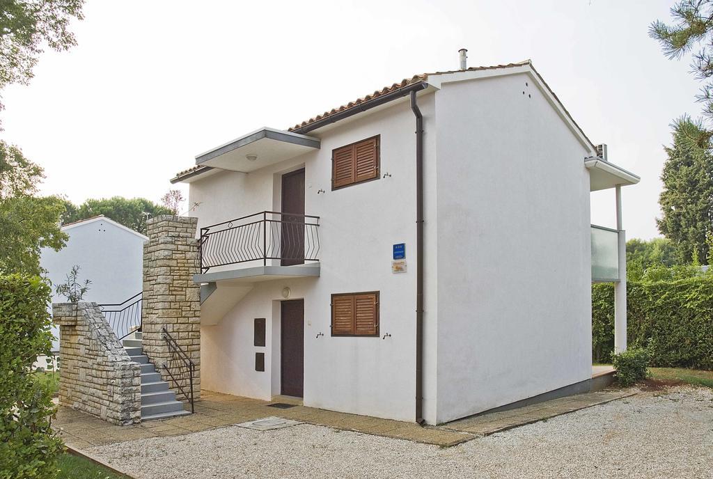 Daila Apartments Novigrad Istria Rum bild