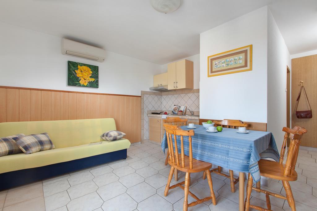 Daila Apartments Novigrad Istria Exteriör bild